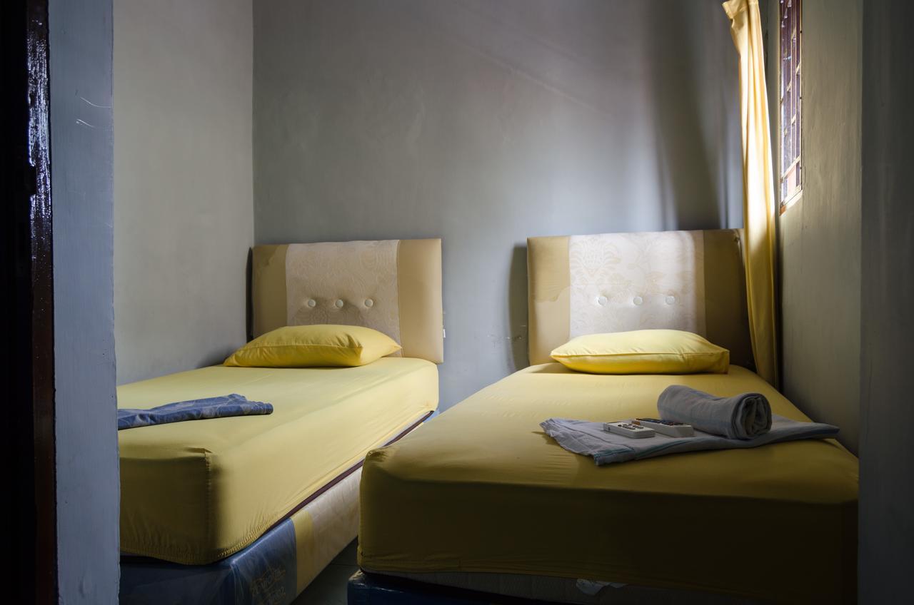 Pondok Wisata Angel Guest House メダン エクステリア 写真