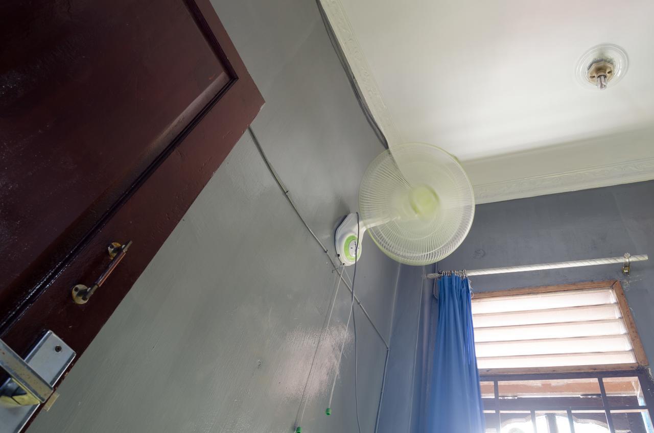 Pondok Wisata Angel Guest House メダン エクステリア 写真